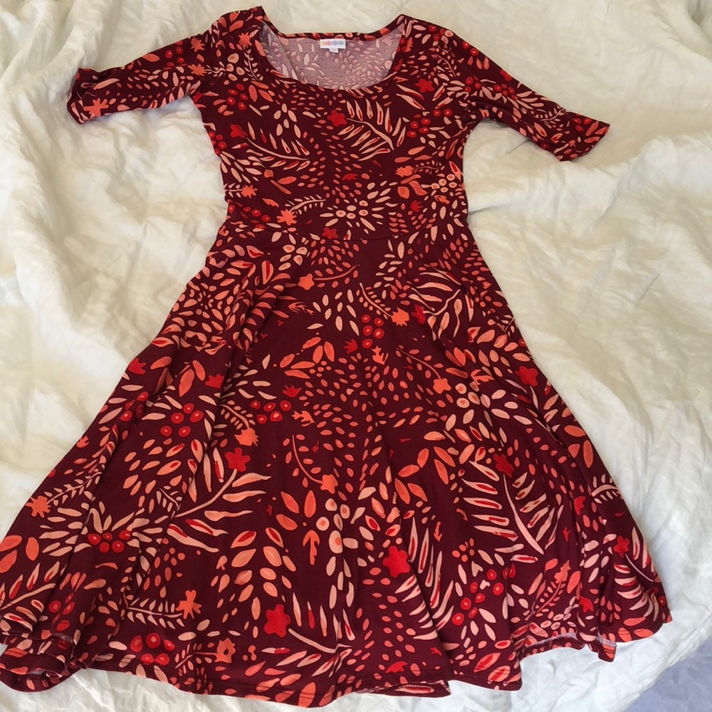 LulaRoe Nicole size small